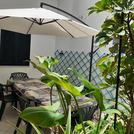 Il Gabbiano Apartman Viareggio Szoba fotó